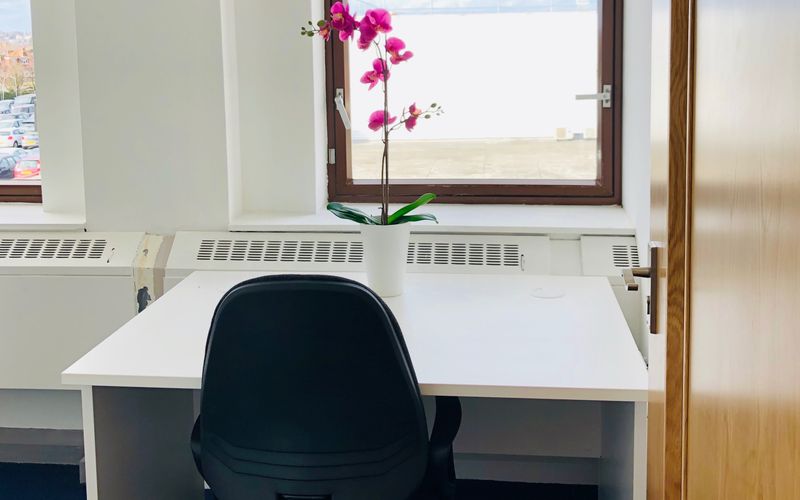 34-44 London Road, Morden Image 3