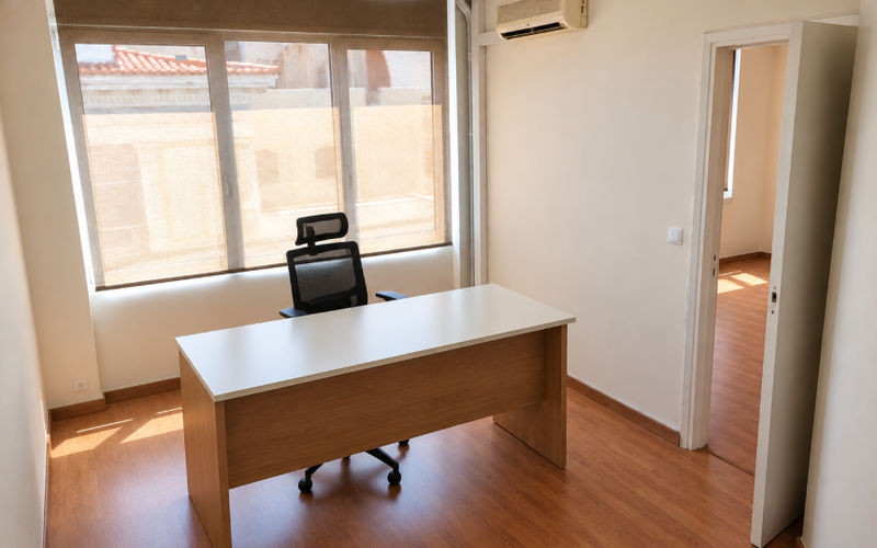 43 Stadiou, Athina, 2 DESKS 43 Stadiou, Athina Image 1