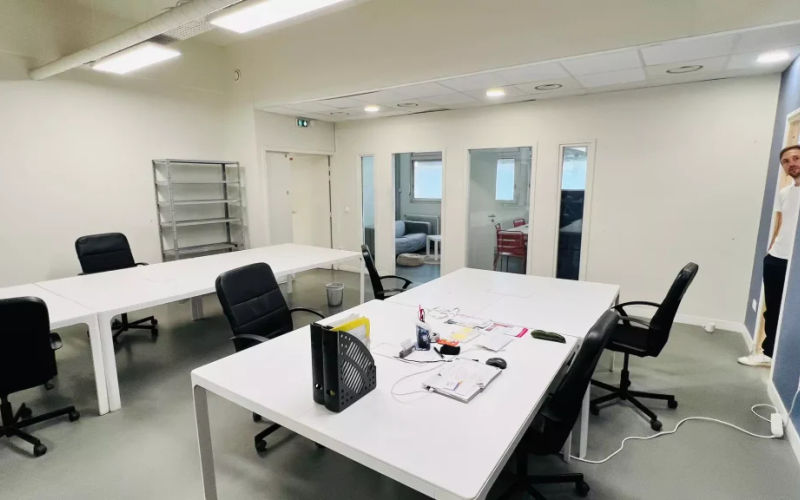 21 Rue Médéric, Clichy Image 1