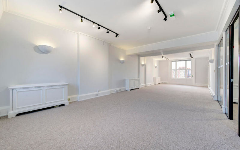 26 Grosvenor Gardens, London Image 1