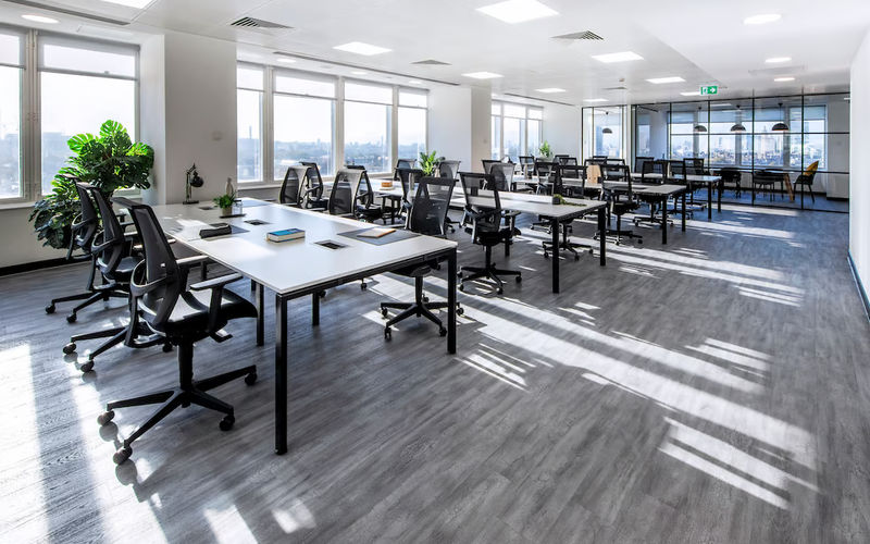 21-24 Millbank Tower, London Image 1