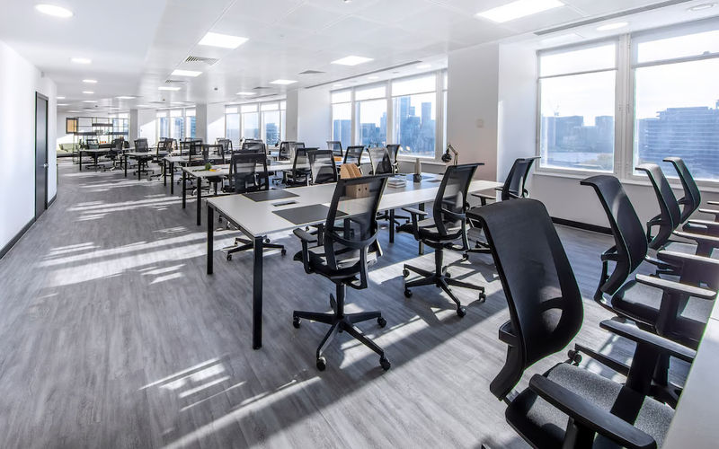 21-24 Millbank Tower, London, 60 DESKS 21-24 Millbank Tower, London Image 1