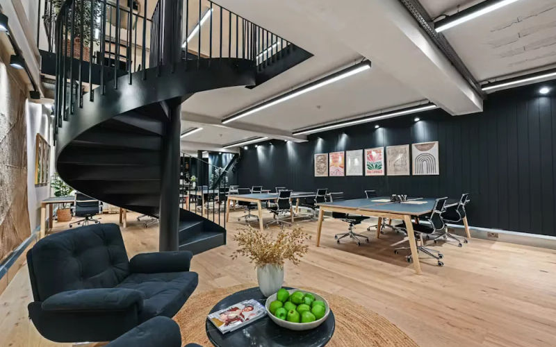 16 Mortimer Street, London Image 1