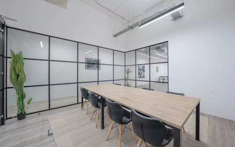 120 Camden High Street, London Image 1