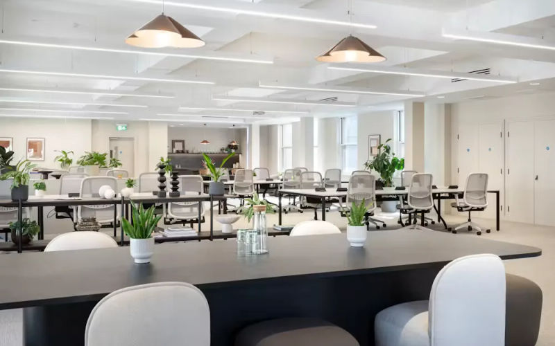 4 Moorgate, London, 90 DESKS 4 Moorgate, London Image 1