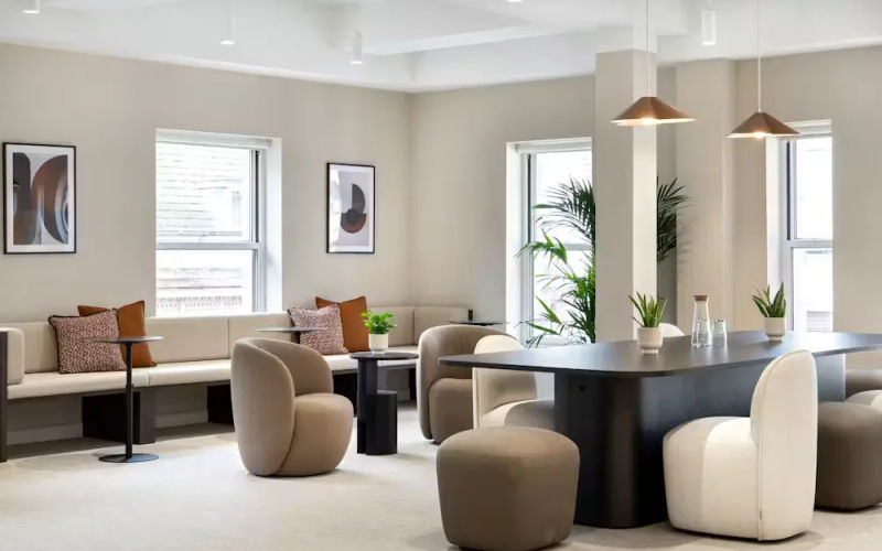 4 Moorgate, London Image 1