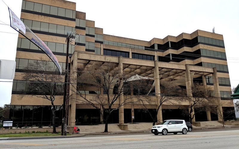 4040 Broadway, San Antonio Image 9