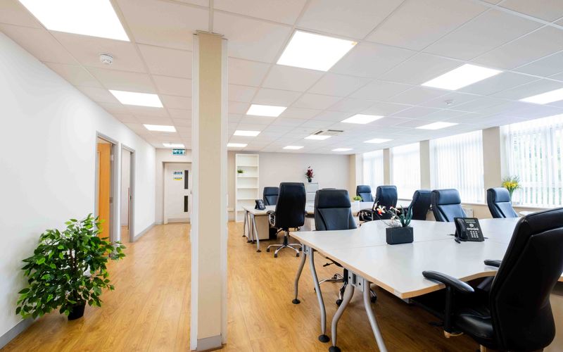 120 Bunns Lane, Greater London Image 4