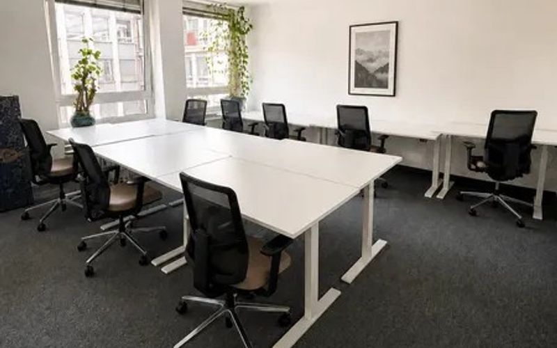 5 Karlsplatz, München, 6 DESKS 5 Karlsplatz, München Image 1