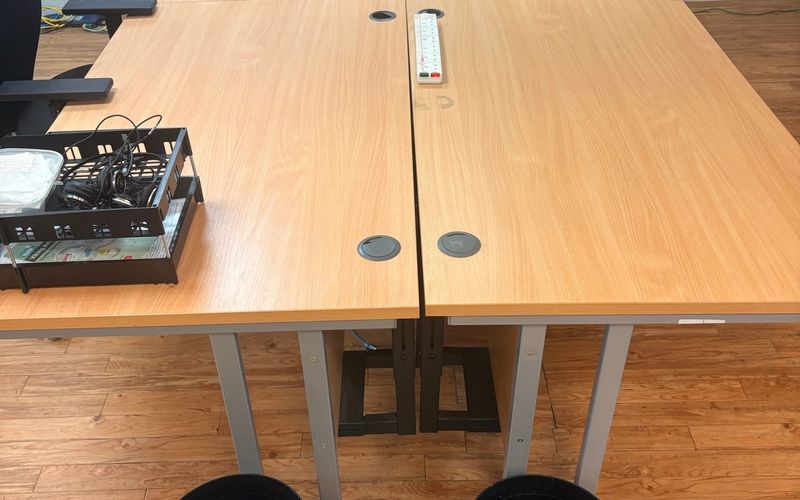 SE8 3EY Clarence Road, Greater London, 4 DESKS SE8 3EY Clarence Road, Greater London Image 1