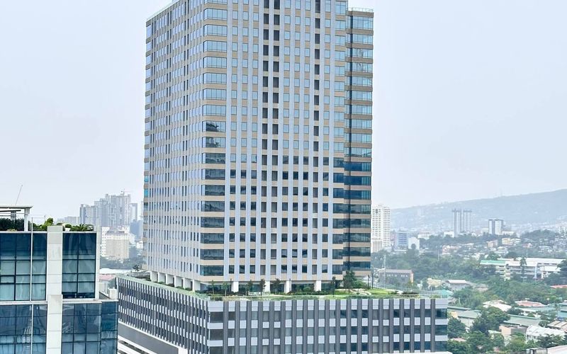 Salinas Drive, Cebu City Image 1