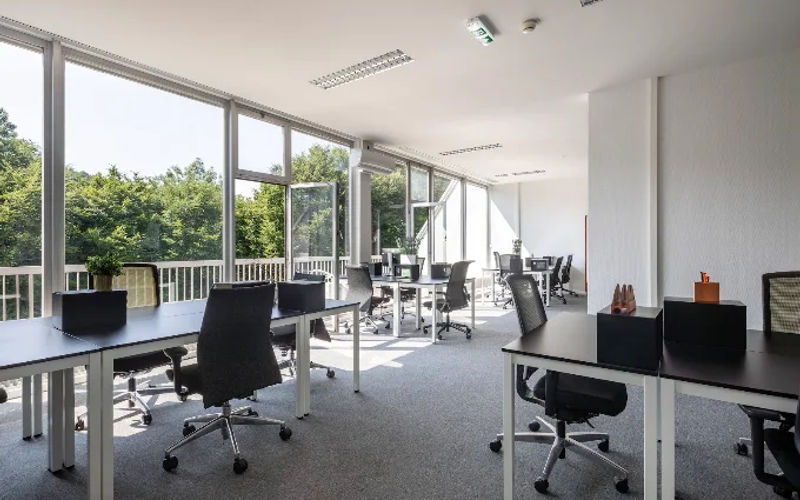 19 Rue De L'industrie, Bertrange, 3 DESKS 19 Rue De L'industrie, Bertrange Image 1