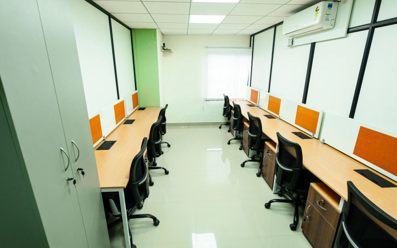Residency Road Lalkuan Prem Nagar, Jammu, 2 DESKS Residency Road Lalkuan Prem Nagar, Jammu Image 1