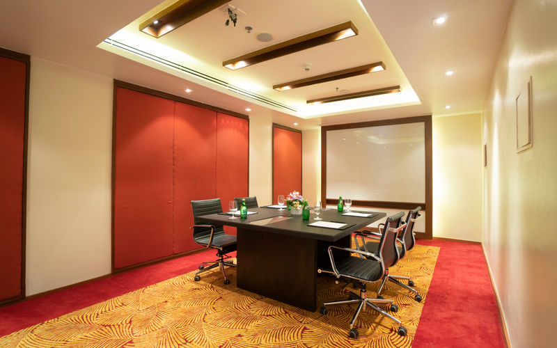 100/10 MOO 3 Kamala Beach Road Kamala Kathu, Phuket, 8 DESKS 100/10 MOO 3 Kamala Beach Road Kamala Kathu, Phuket Image 1