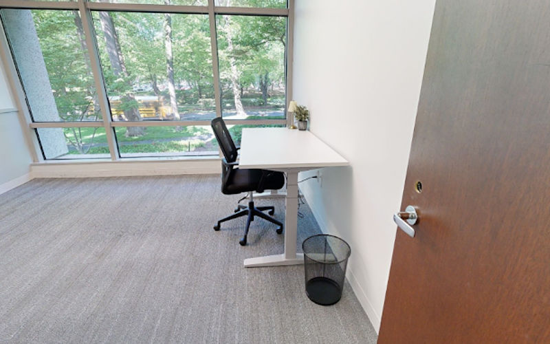 3190 Fairview Park Drive, Falls Church, 4 DESKS 3190 Fairview Park Drive, Falls Church Image 1