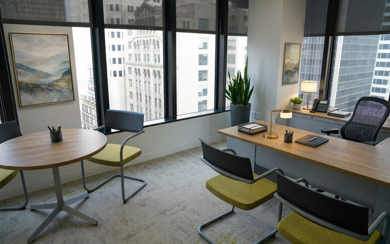 700 South Flower Street - Suite 1000, Los Angeles, 4 DESKS 700 South Flower Street - Suite 1000, Los Angeles Image 1