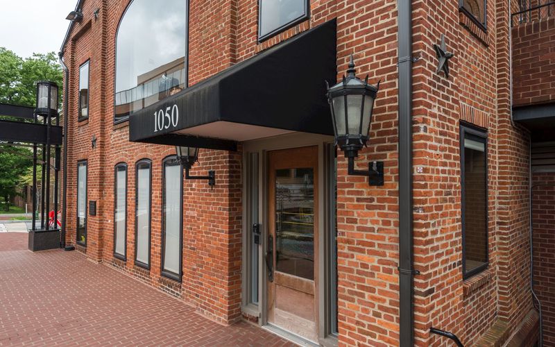 1050 30th Street Nw, Washington Image 9