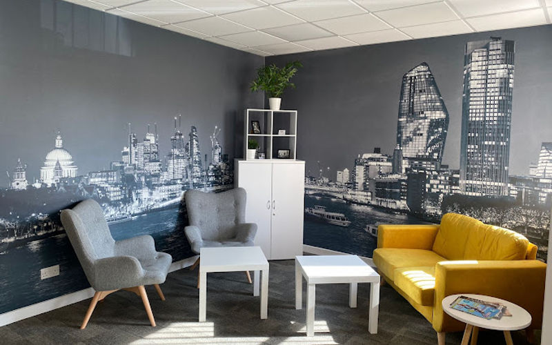 2 Newman Road, Greater London Image 5