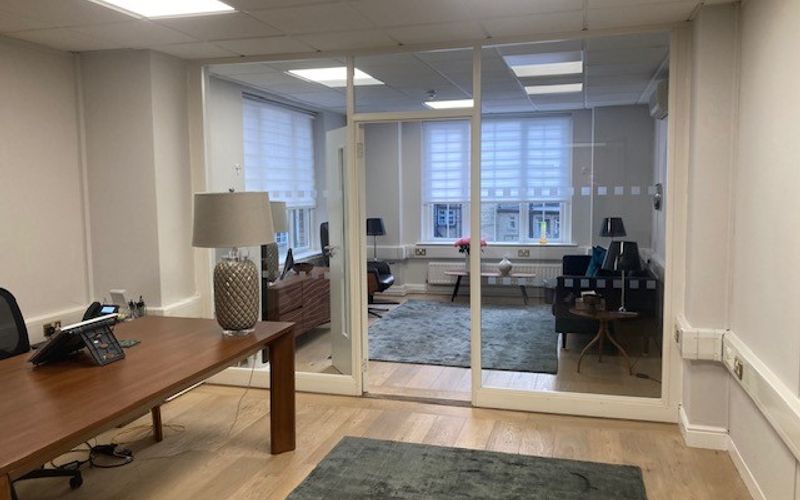 58-60 Kensington Church Street, London Image 3