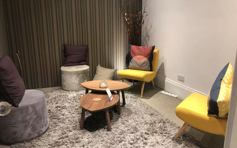 83 Lavender Hill, London Image 1