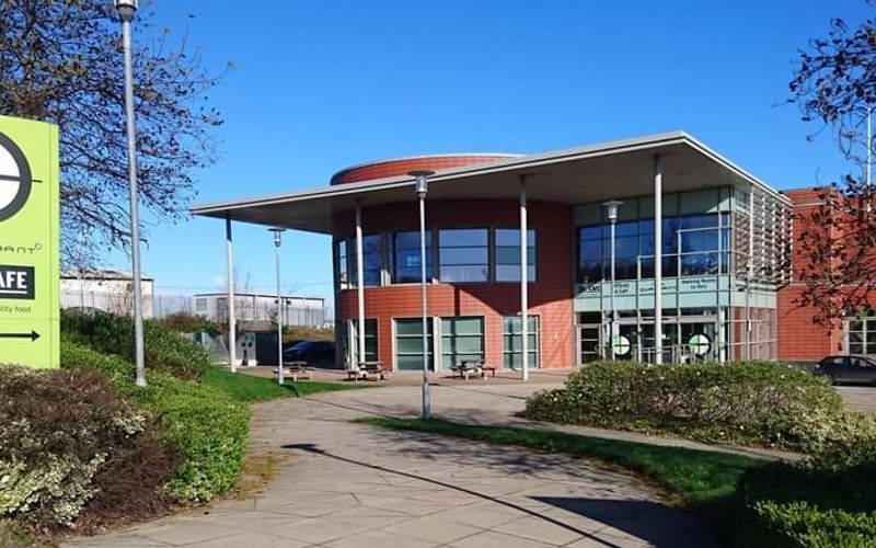 99 Parkway Avenue, Sheffield Image 8