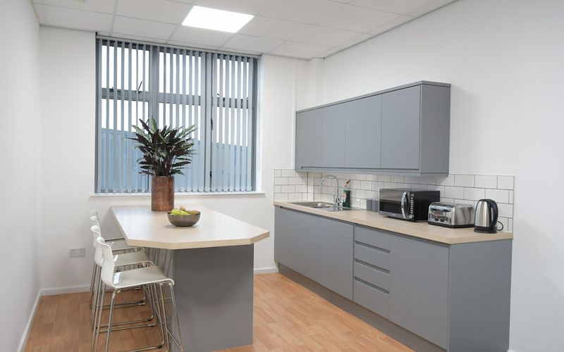 4 Coop Place, Bradford Image 4