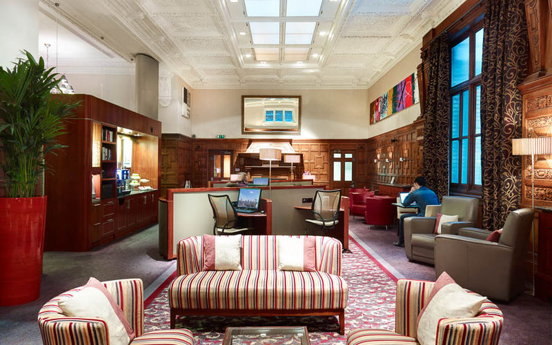 Trafalgar Square, Greater London Image 2