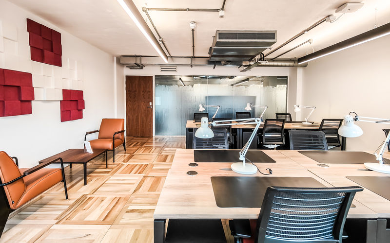 7 Harp Lane, London Image 7