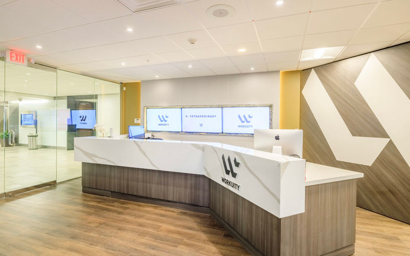 2390 E Camelback Rd, Phoenix Image 12