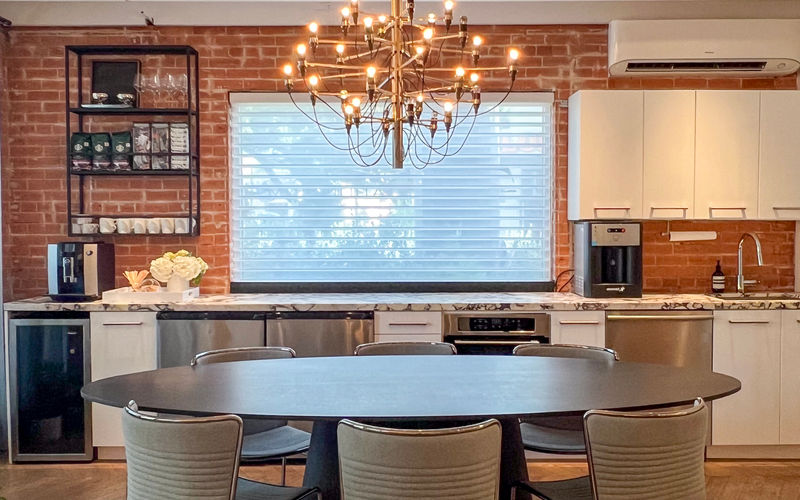 3723 Greenville Avenue, Dallas Image 1