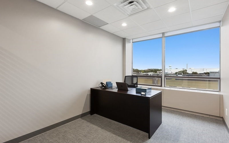 1 Old County Road, Long Island Image 1