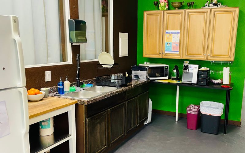 826 South Victory Blvd, Burbank Image 7