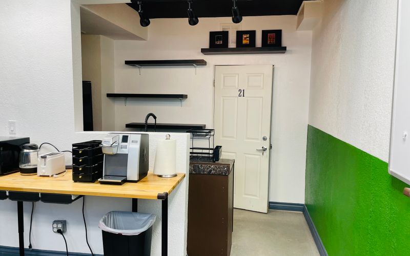 826 South Victory Blvd, Burbank Image 13