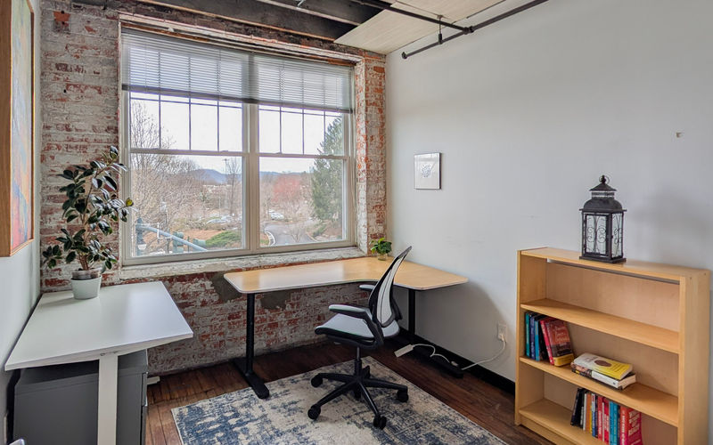 81 Broadway St, Asheville Image 18