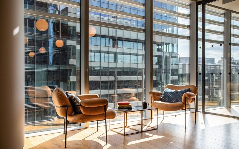 2 Leman Street, Greater London Image 1