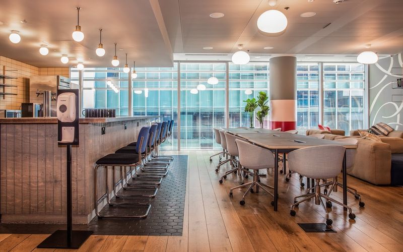 2 Leman Street, Greater London Image 5