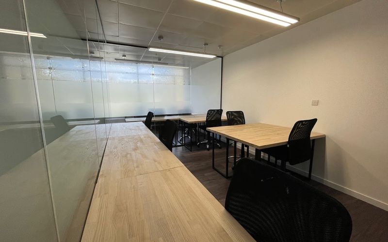 21 Knightsbridge, Belgravia Image 2