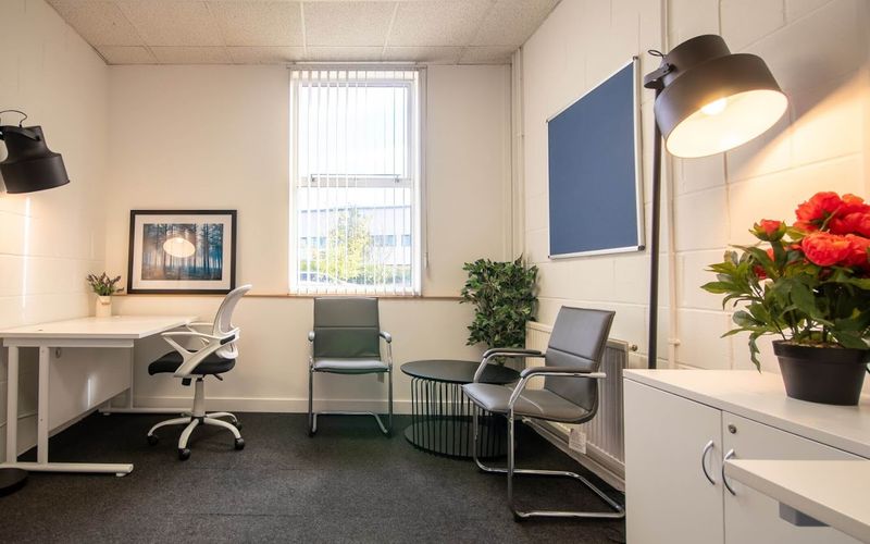 Hawksworth Southmead Industrial Park, Oxon Image 9