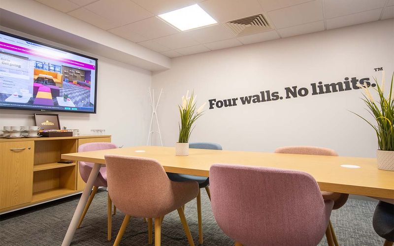 4 Curtis Road, Dorking Image 4