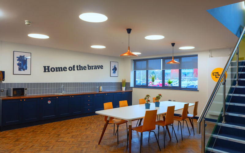 4300 Parkway, Hampshire Image 3