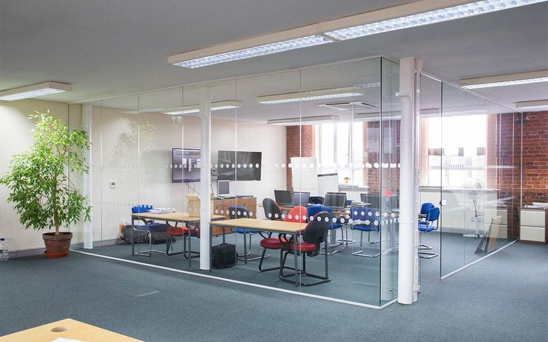 Albert Street, Hollinwood Image 7