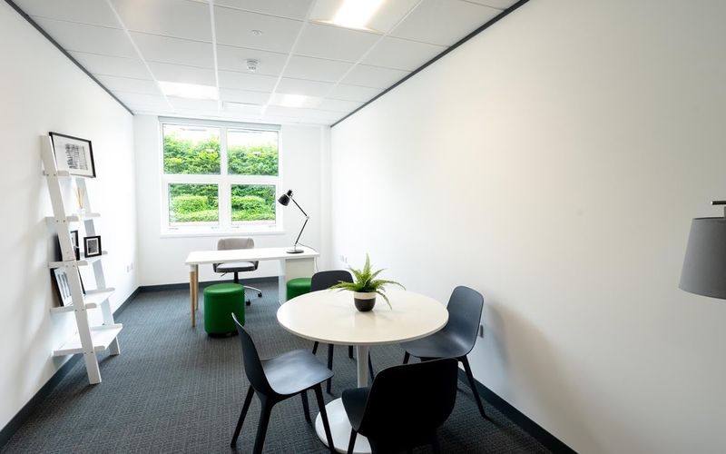 Highlands Road, Solihull Image 1