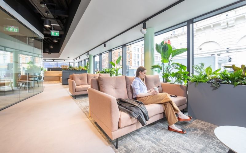 1 Kings Cross Bridge, London Image 12