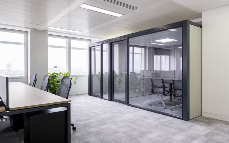 33 Cavendish Square, Marleybone Image 3