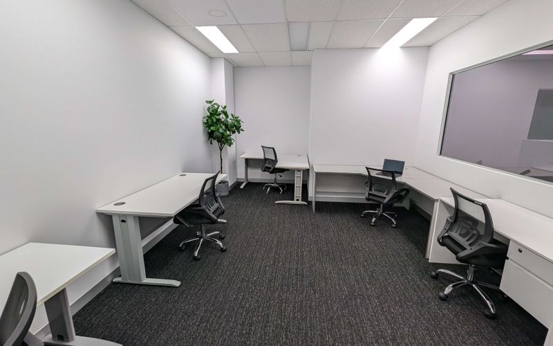 207 Currumburra Road, Ashmore Image 4