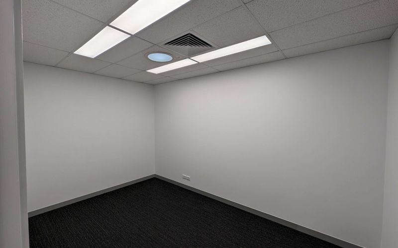 207 Currumburra Road, Ashmore Image 11