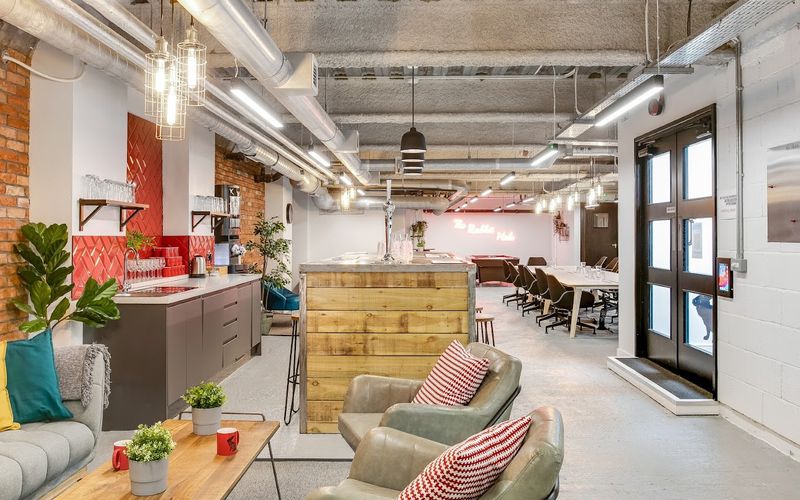 72 Paris Street, Devon Image 8