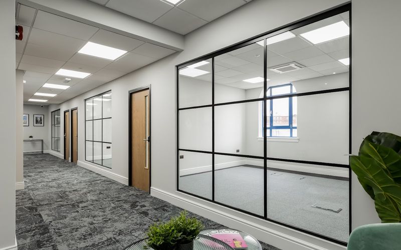 72 Paris Street, Devon Image 4