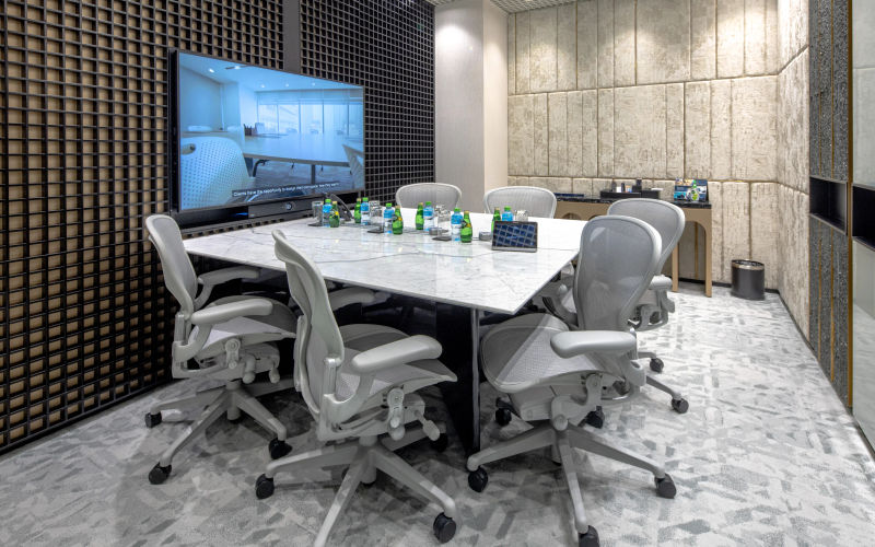 Sheikh Zayed Road, Dubai Image 5