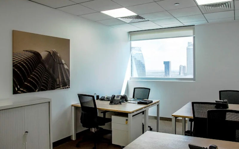 Sheikh Zayed Road, Dubai Image 8